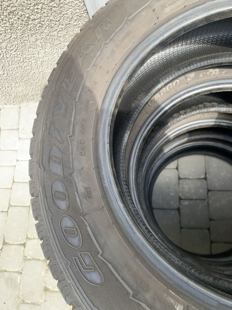 Goodyear 205/65r16c