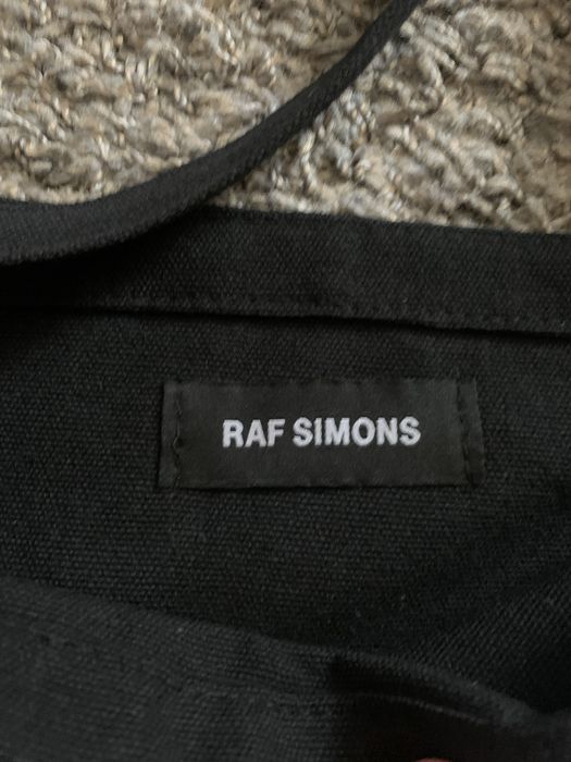 Новий шопер Raf Simons