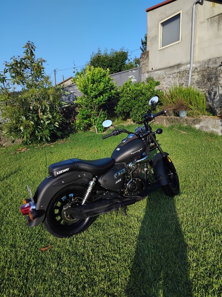 Keeway Superlight 125