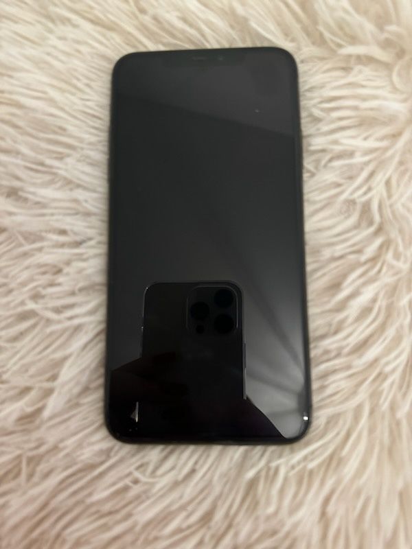 iPhone 11 Pro Max 64 GB