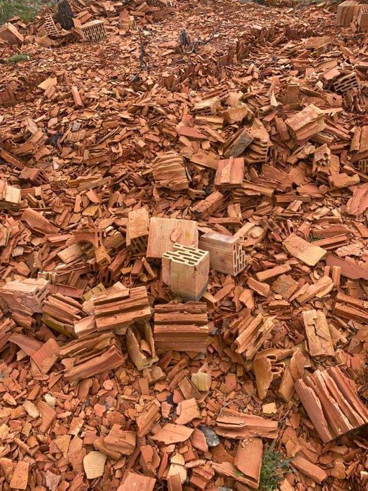 Oddam czysty gruz ceglany z pustaków ceramicznych, Warszawa Wilanów