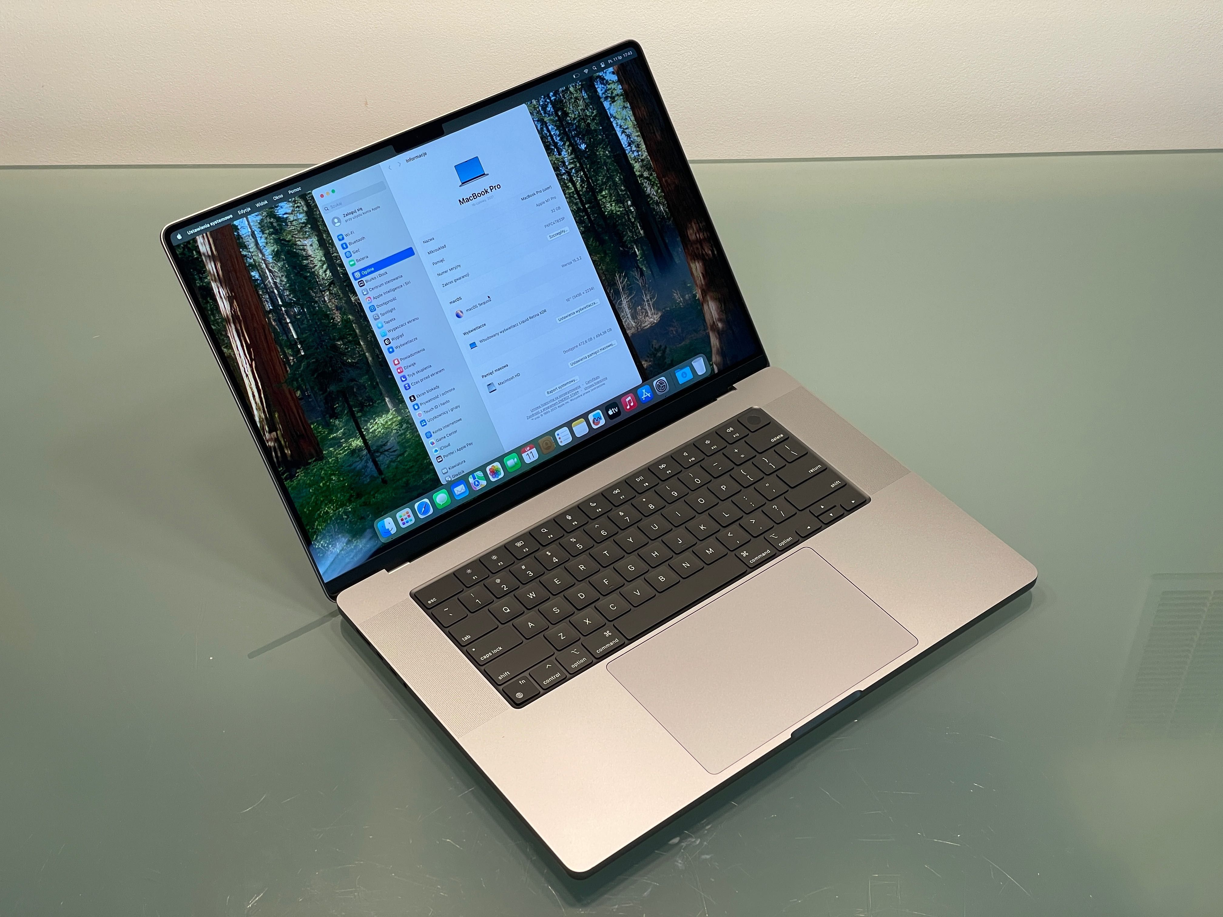 2021 MacBook Pro A2485 16" M1 PRO 32GB 512GB