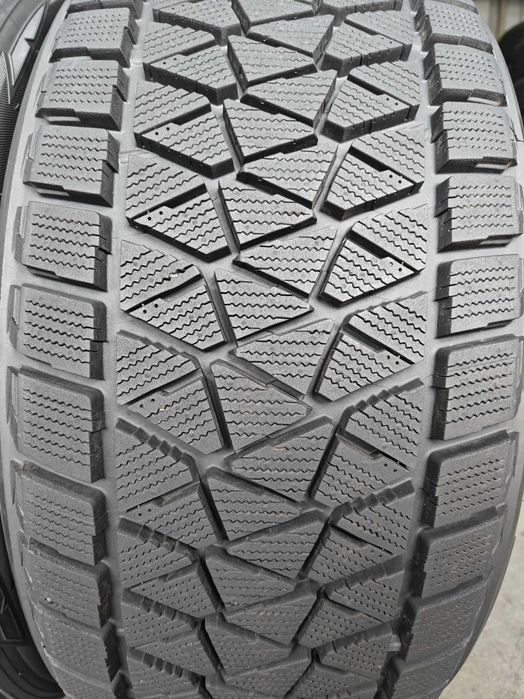 2шт R20 275 40 Bridgestone Blizzak DM-V2 зимові шини преміум як нові