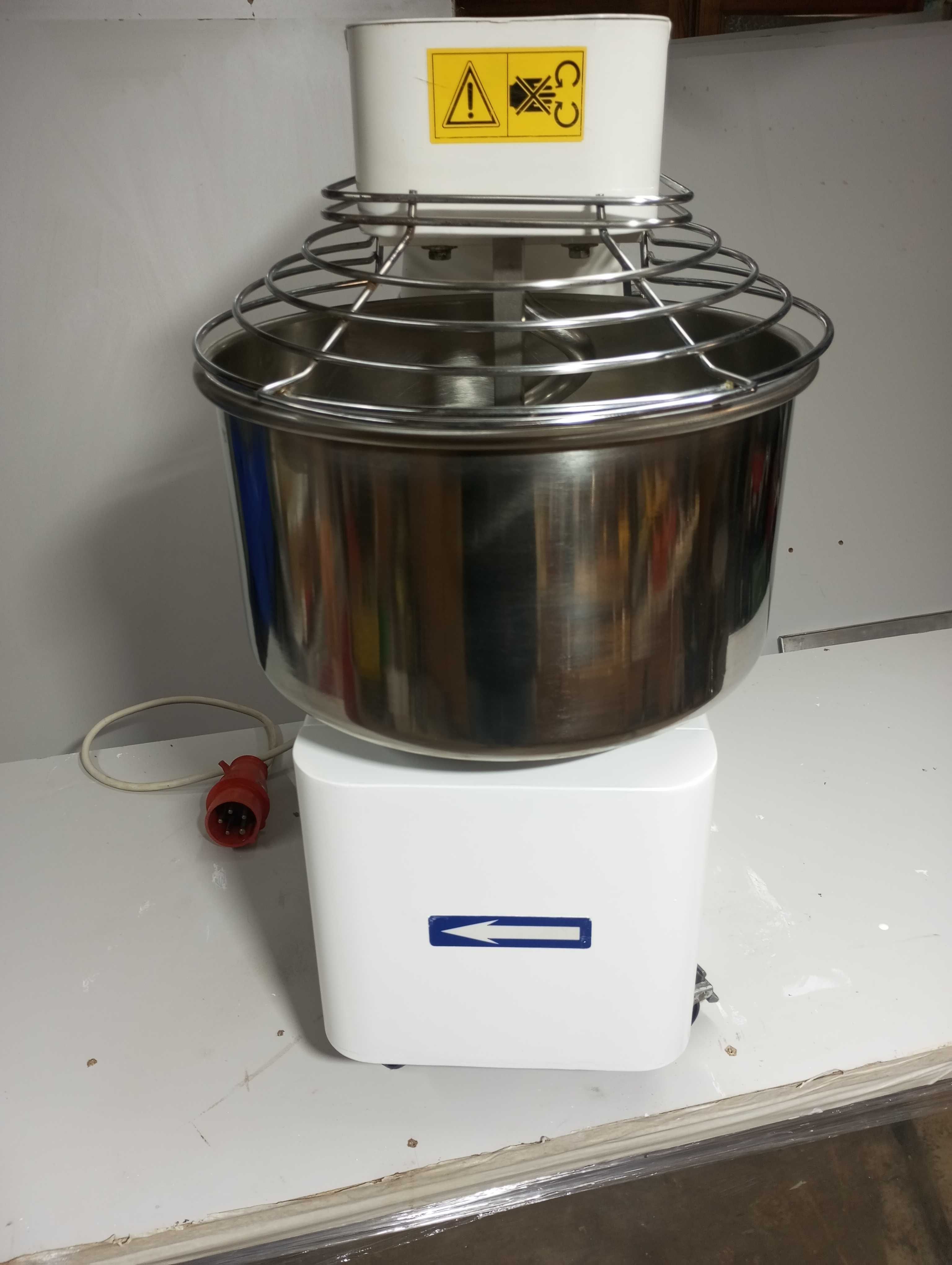 Hendi mieszalnik do ciasta 22 l. Wyposażenie Pizzerii 400v