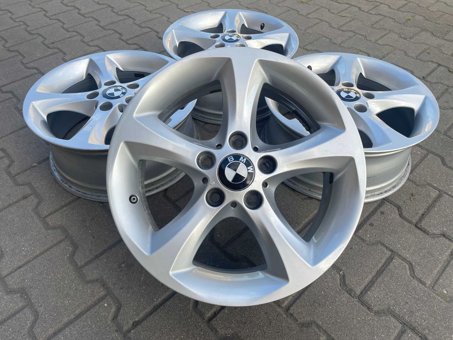 Oryginalne felgi aluminiowe 17" BMW E81 E87 E88 E82
