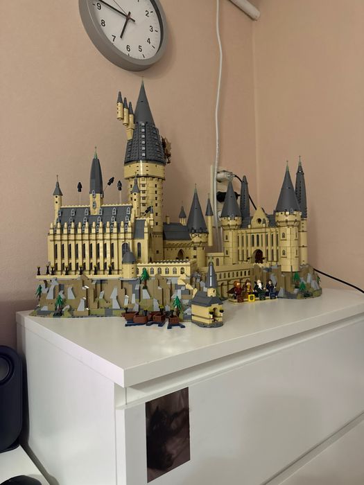 Lego Хогрватс оригинал с упаковкой и минифигурками собранный