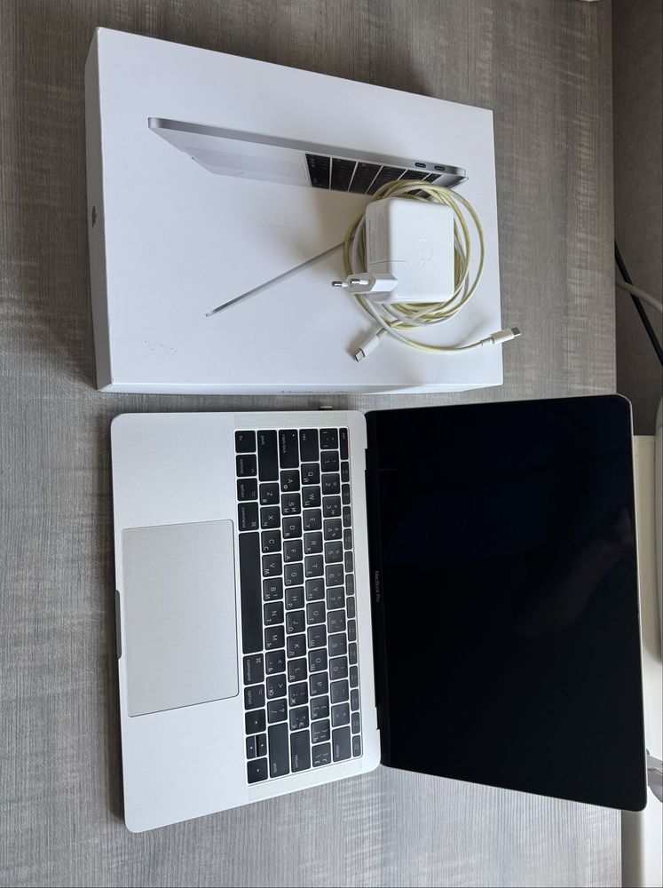 MacBook Pro A1708, Retina 13” 8/128Gb