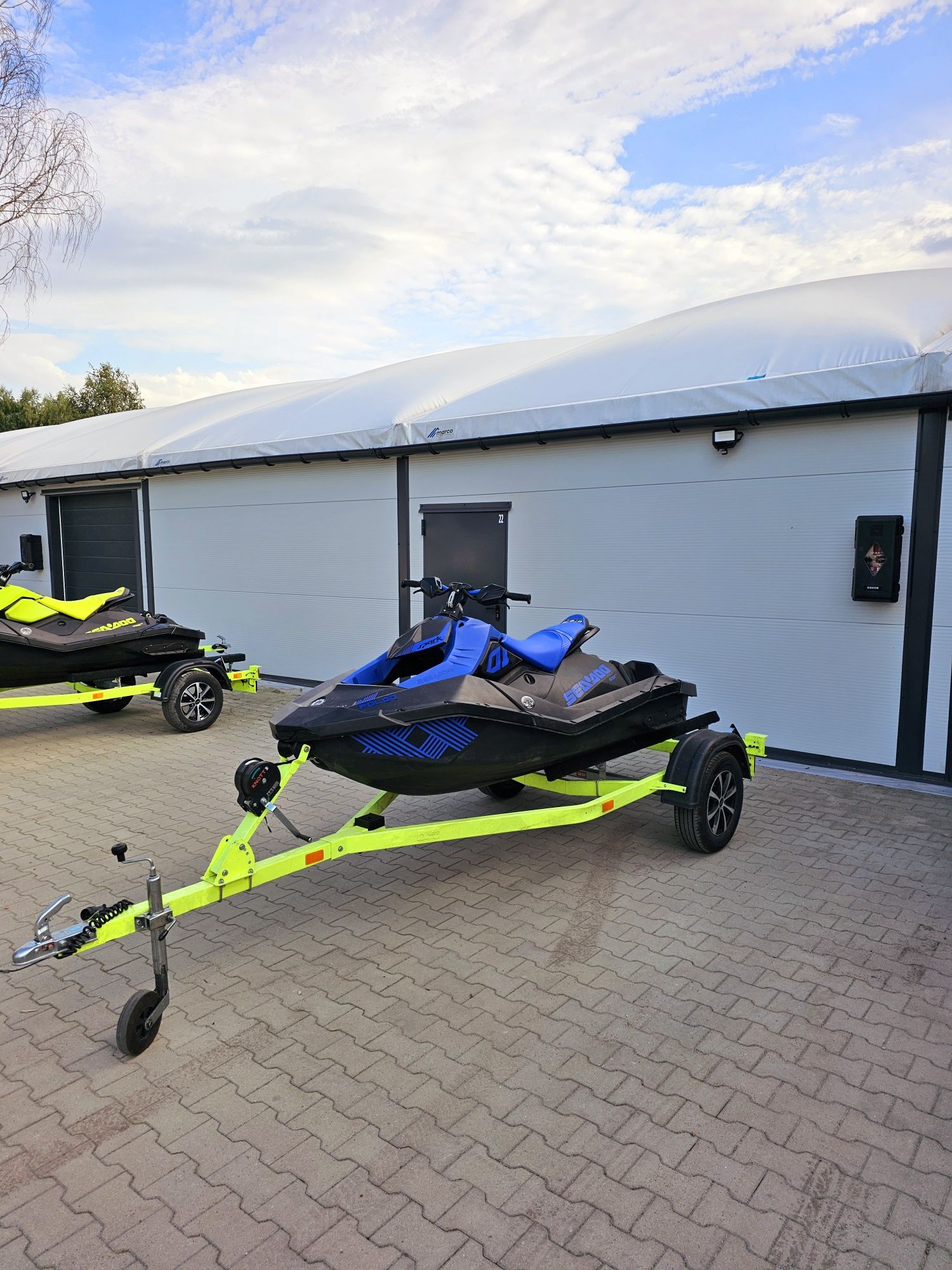 Wynajem skuterów wodnych Seadoo Spark TRRIX 90hp wypozycz-skuter