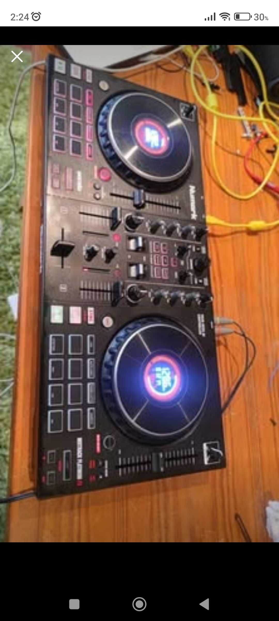 Numark Mixtrack Platinum fx