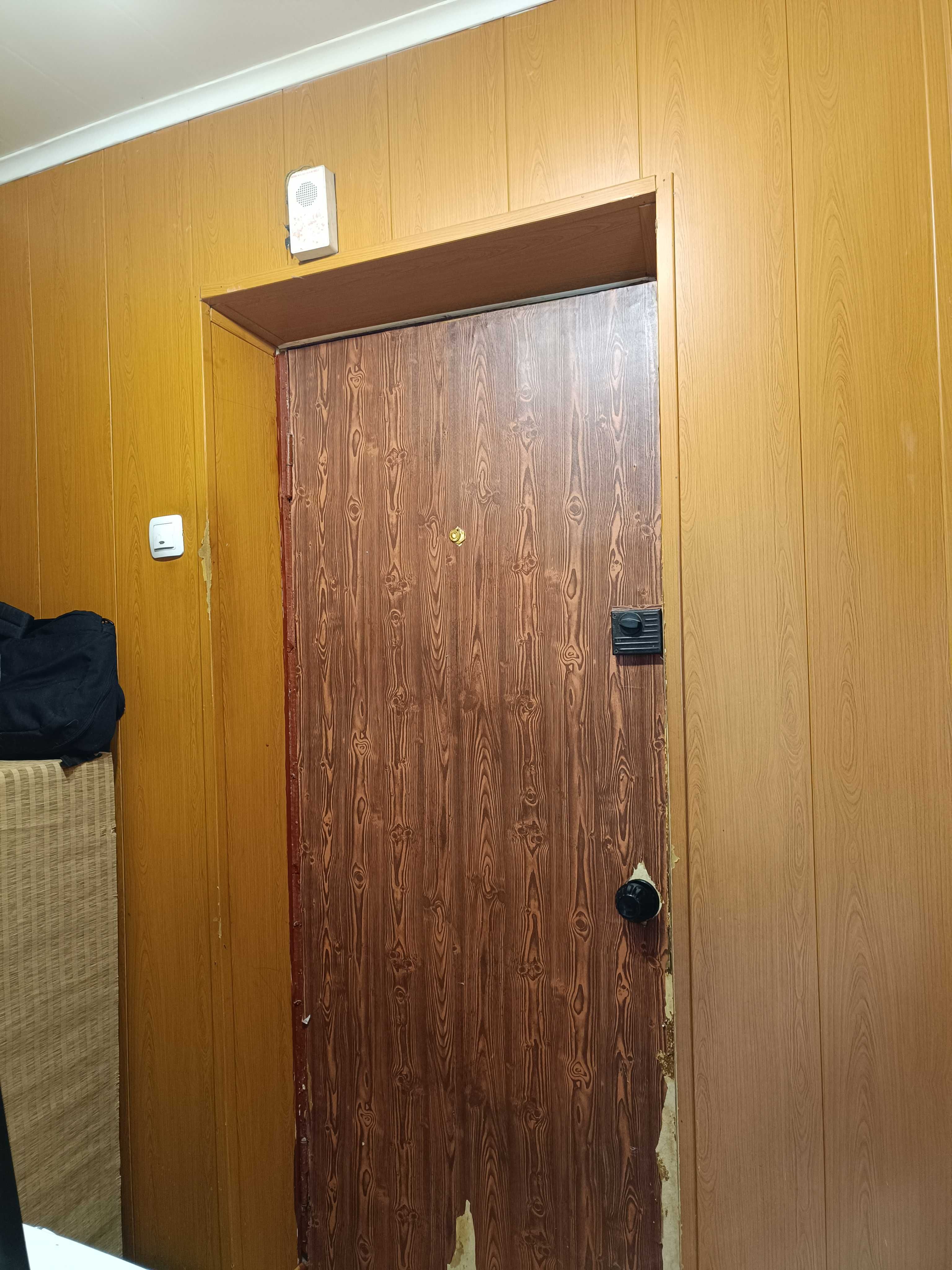Продається 1-кімн. квартира 31,5 кв.м р-н ГРС високий перший поверх