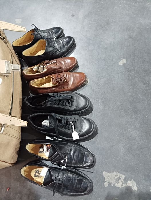 Sapatos vários 39 e 40