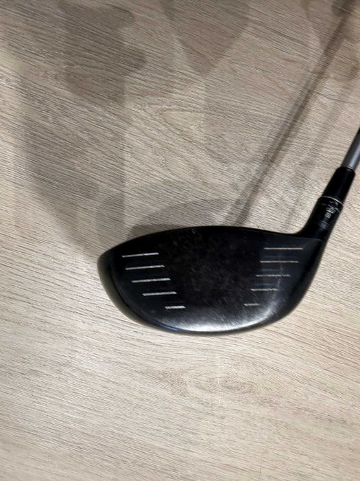 Driver Titleist 915D2 10.5º + Shaft Premium Diamana