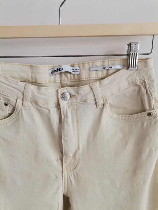 Jeans Bershka, tamanho 38 (também servem a quem usa 36)