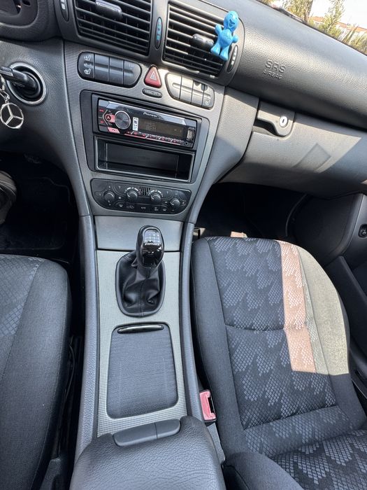Mercedes C220 Avantgarde 143cv