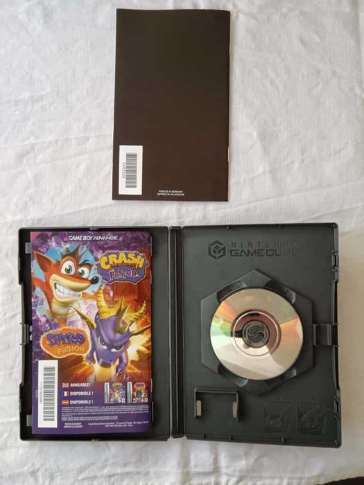 Spyro : A hero's tail [Nintendo Game Cube, 2004] Complete | Authentic