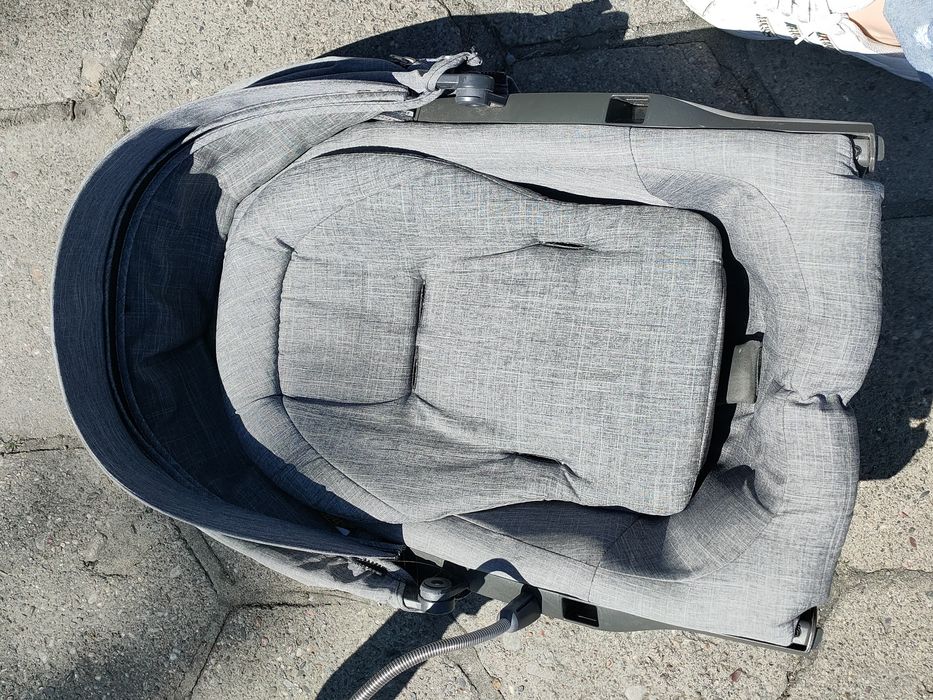 Stokke v4 2w1 kubek spacerówka gondola szary Grey melange