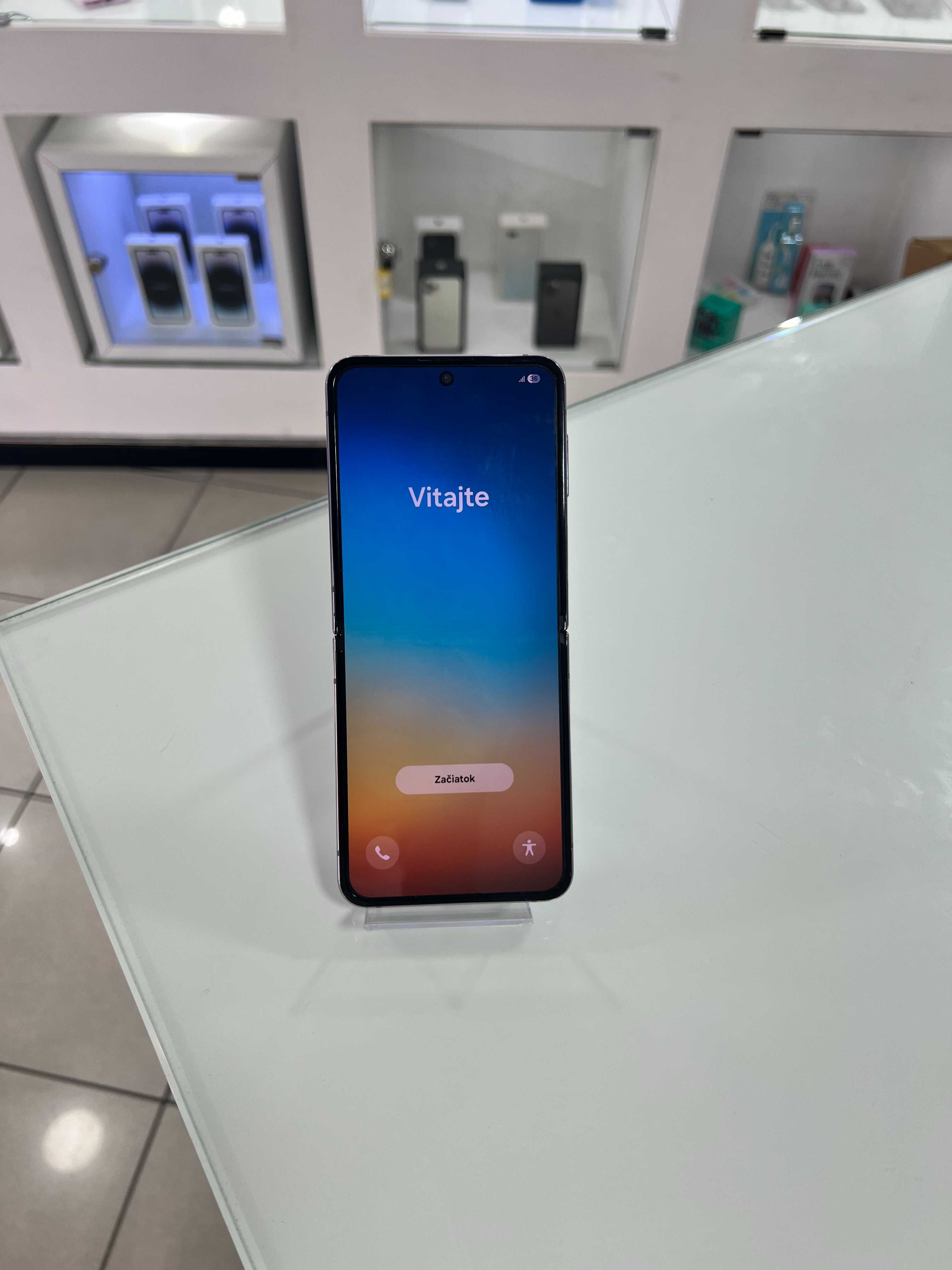 Samsung Z Flip4 128GB