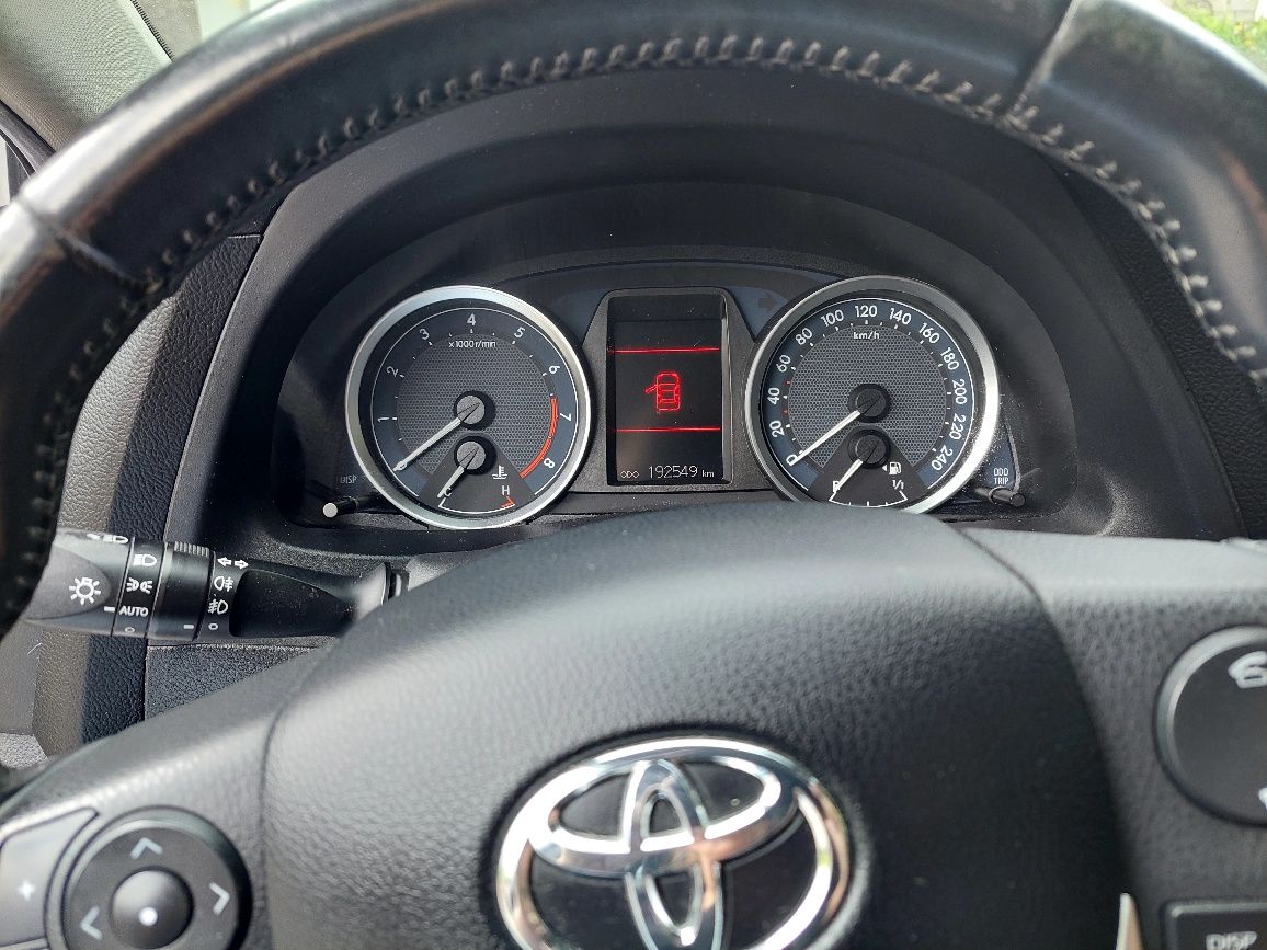 Samochód osobowy Toyota Auris w gazie