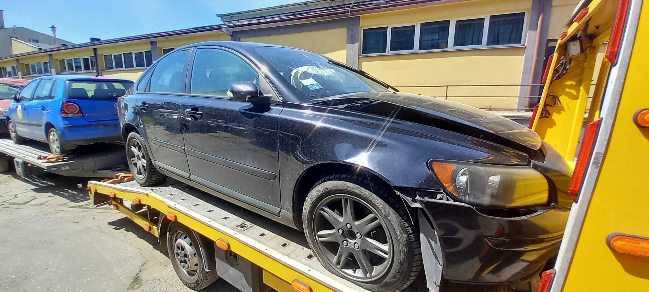 *2004 Volvo S40 II 2.0 D 136KM D4204T kolor 343-22 Silnik części