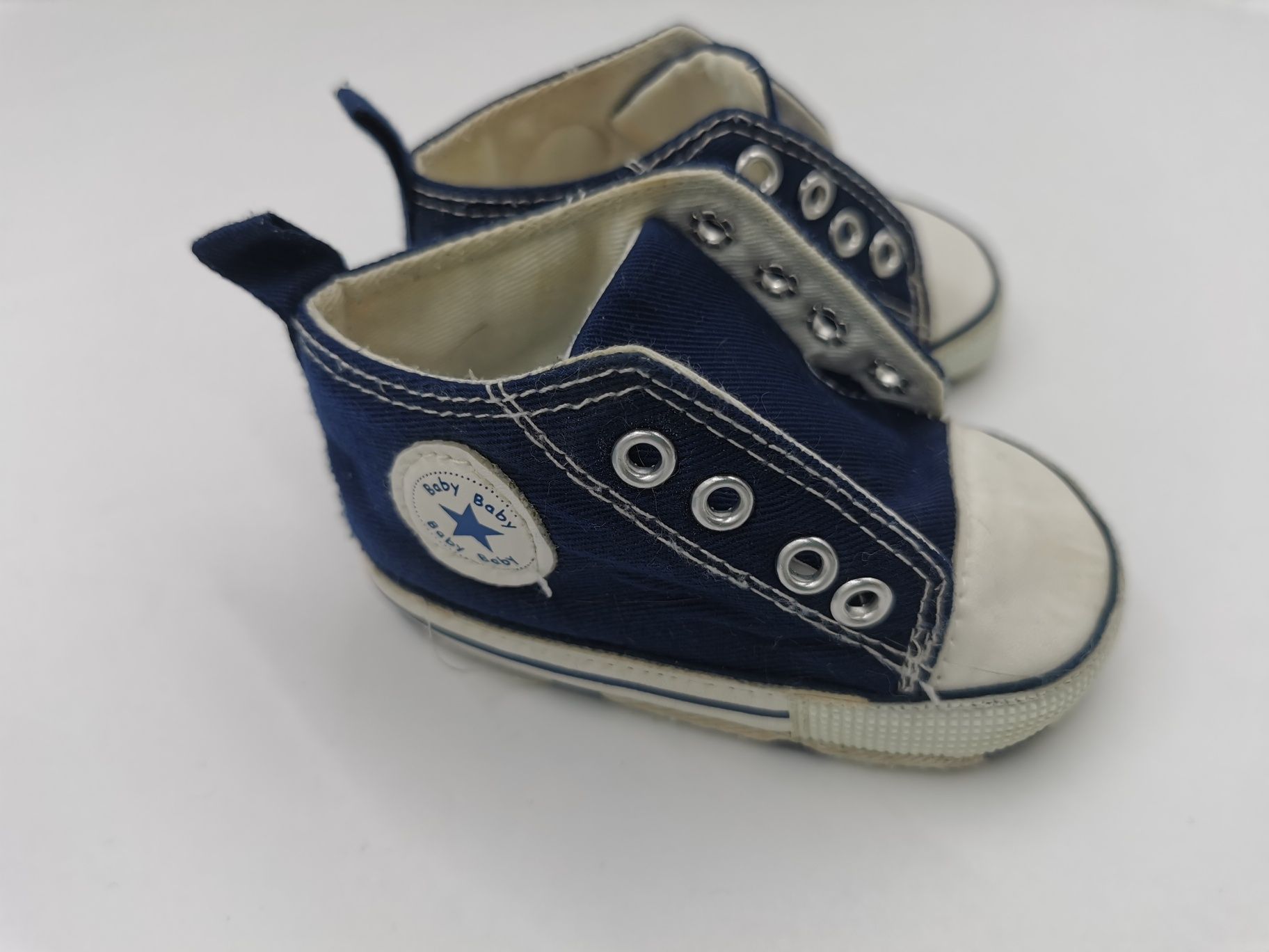 Buty niechodki 2 pary NOWE