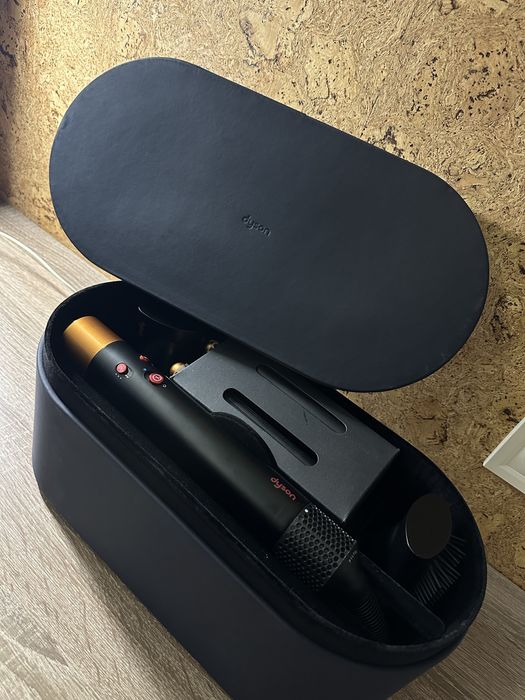 Dyson стайлер Airwrap