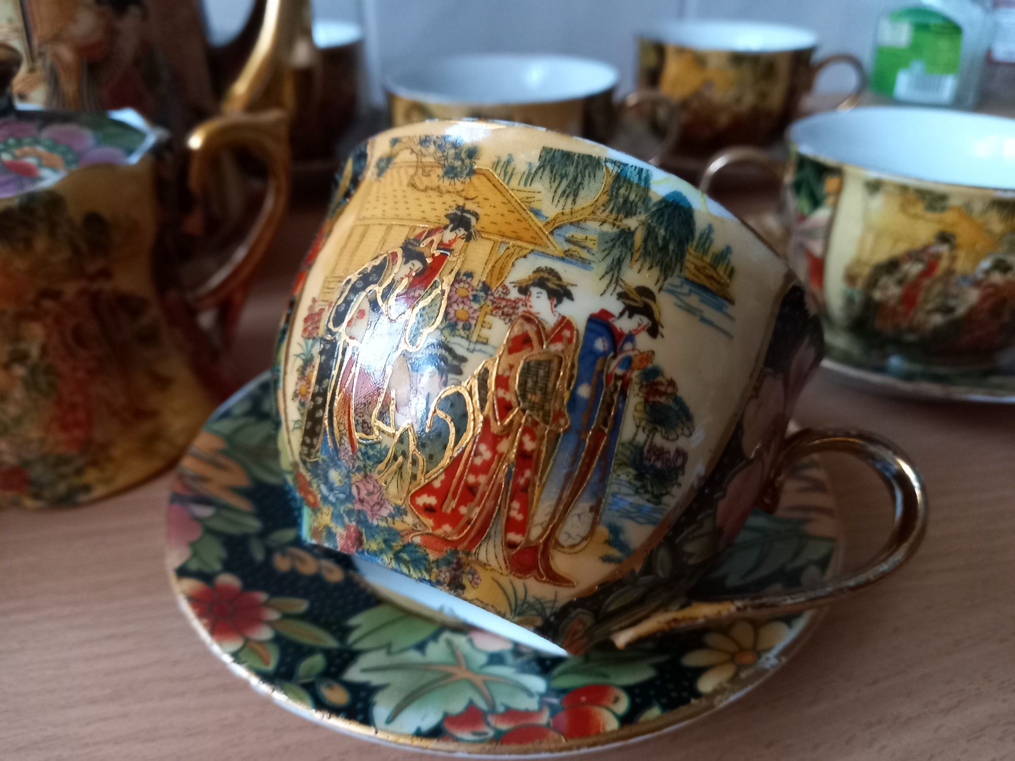 Serwis kawowy 6 os., porcelana ręcznie malowana