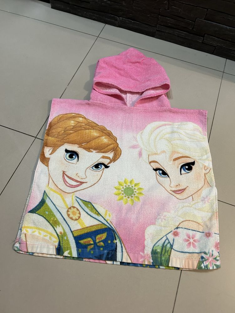 Ręcznik plażowy z kapturem Anna Elsa Kraina Lodu Disney szlafrok 48x50