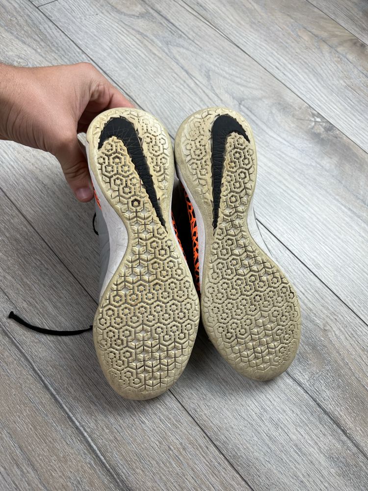 Szare buty sportowe halówki Nike Hypervenom X Proximo IC rozmiar 36