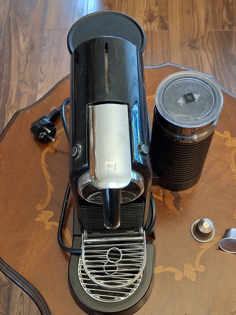 Ekspres kapsułkowy Delonghi Nespresso Citiz EN 267.BAE