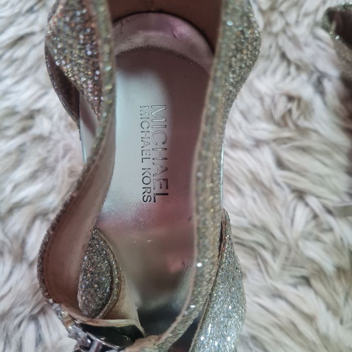 Michael Kors srebrne szpilki sandałki na obcasie 37