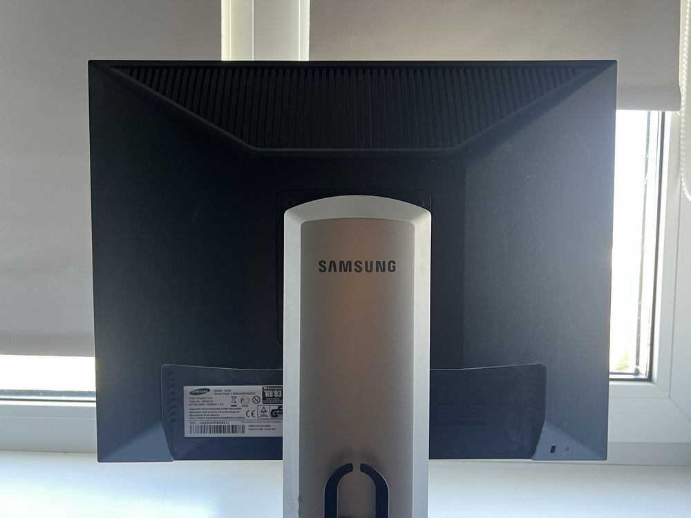 Samsung syncmaster 203B 22”
