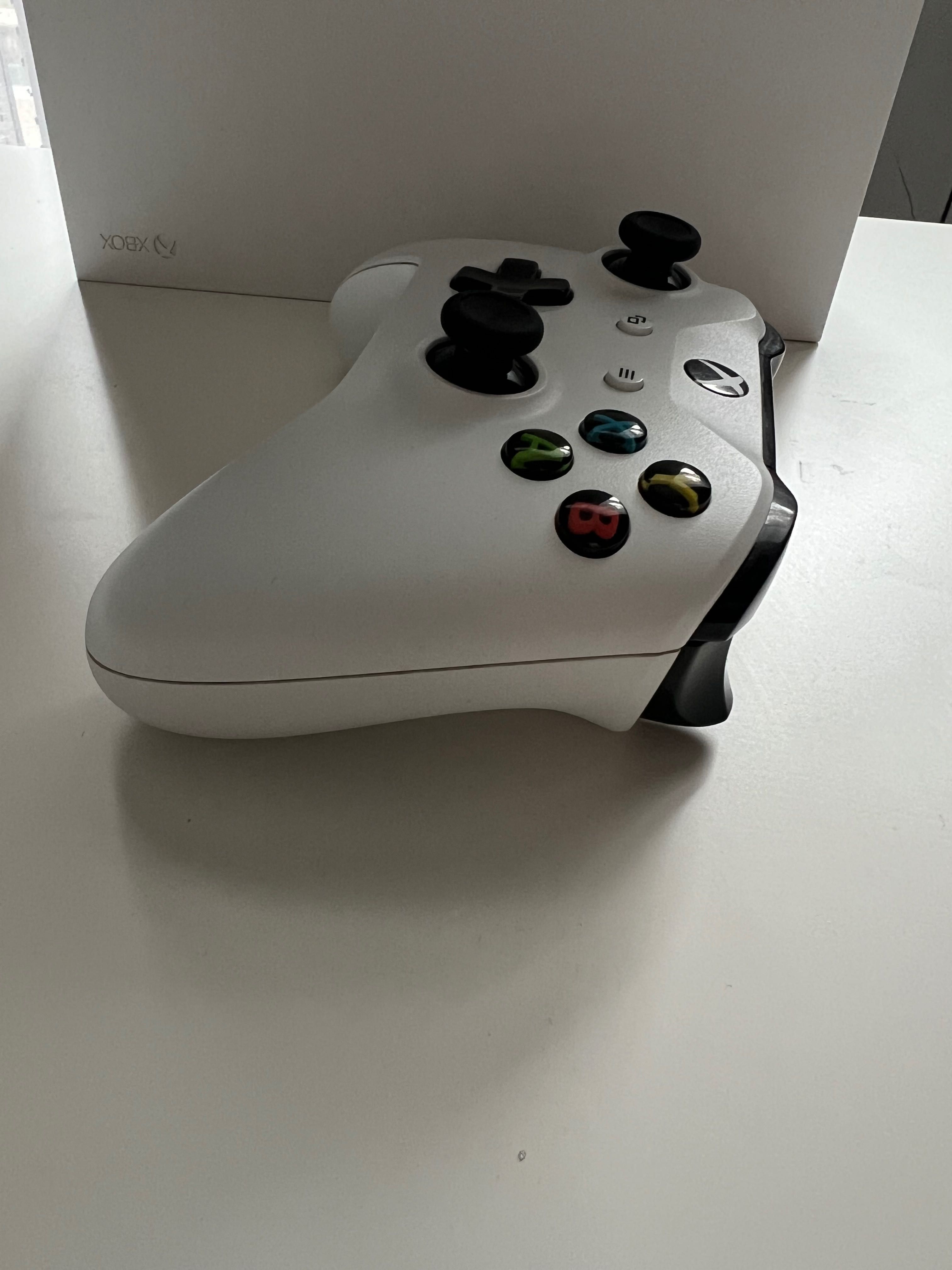 konsola Xbox one S