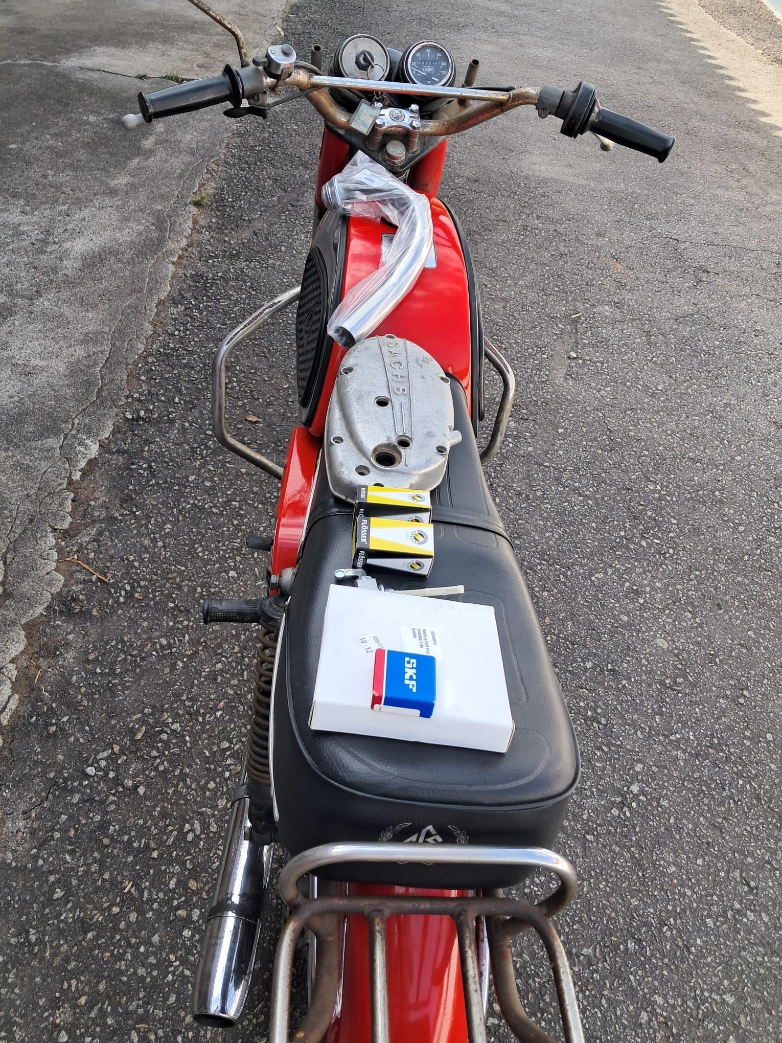 Motorizada EFS GT – Motor Sachs 50cc – Clássica de Coleção