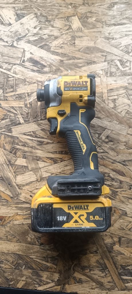 Zakretarka DeWalt dcf 850