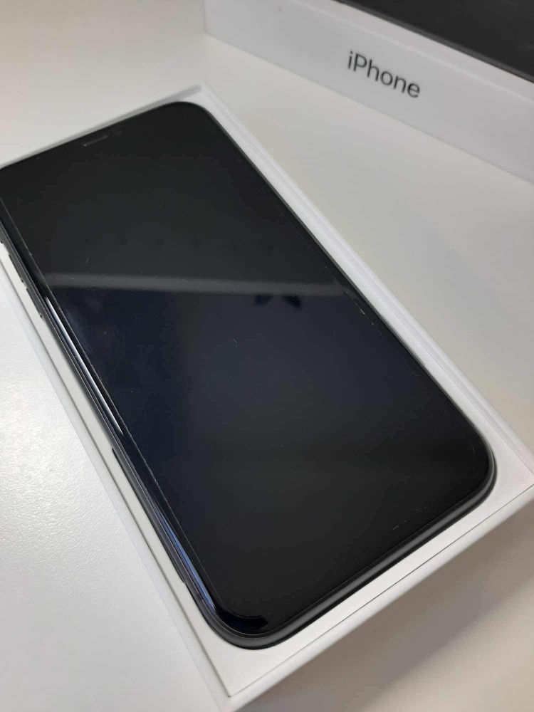 Iphone 11 64gb używany