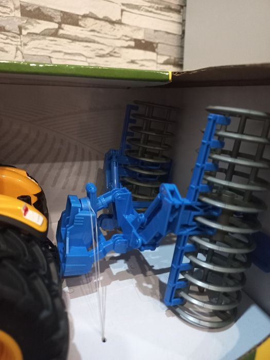 Трактор новий!!!