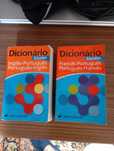 Dicionários línguas e português