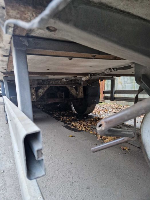 Напівпричіп рефрижератор Lamberet LVFS 1998 року