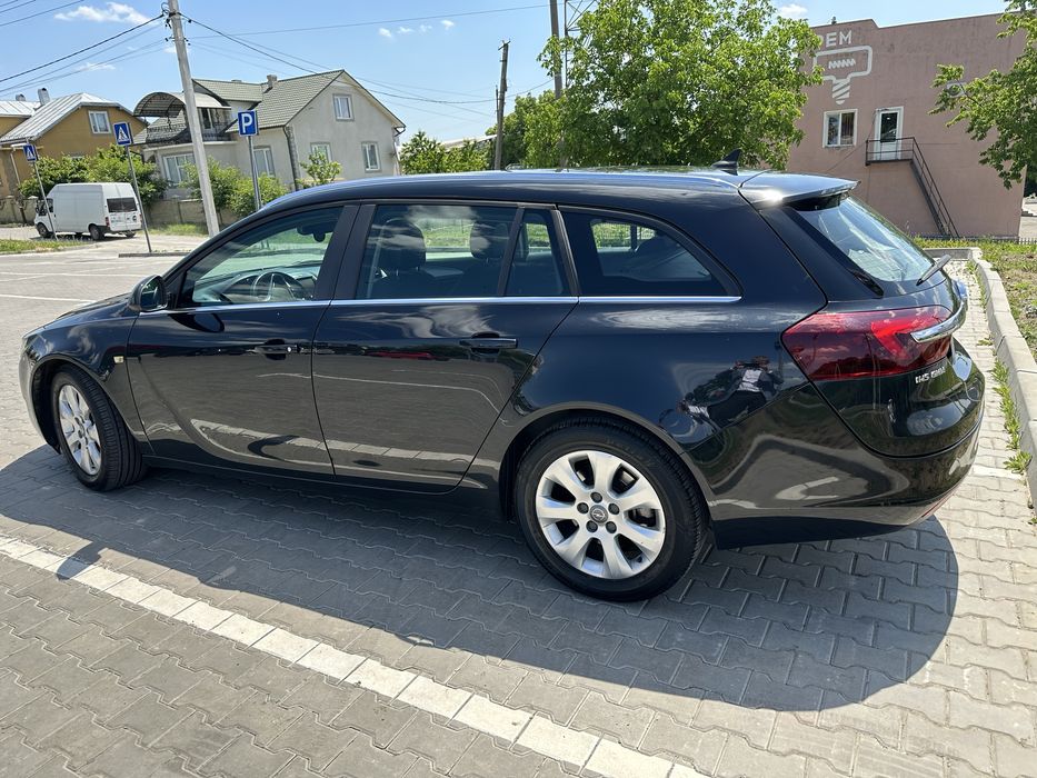 Opel insignia, 2014 рік.