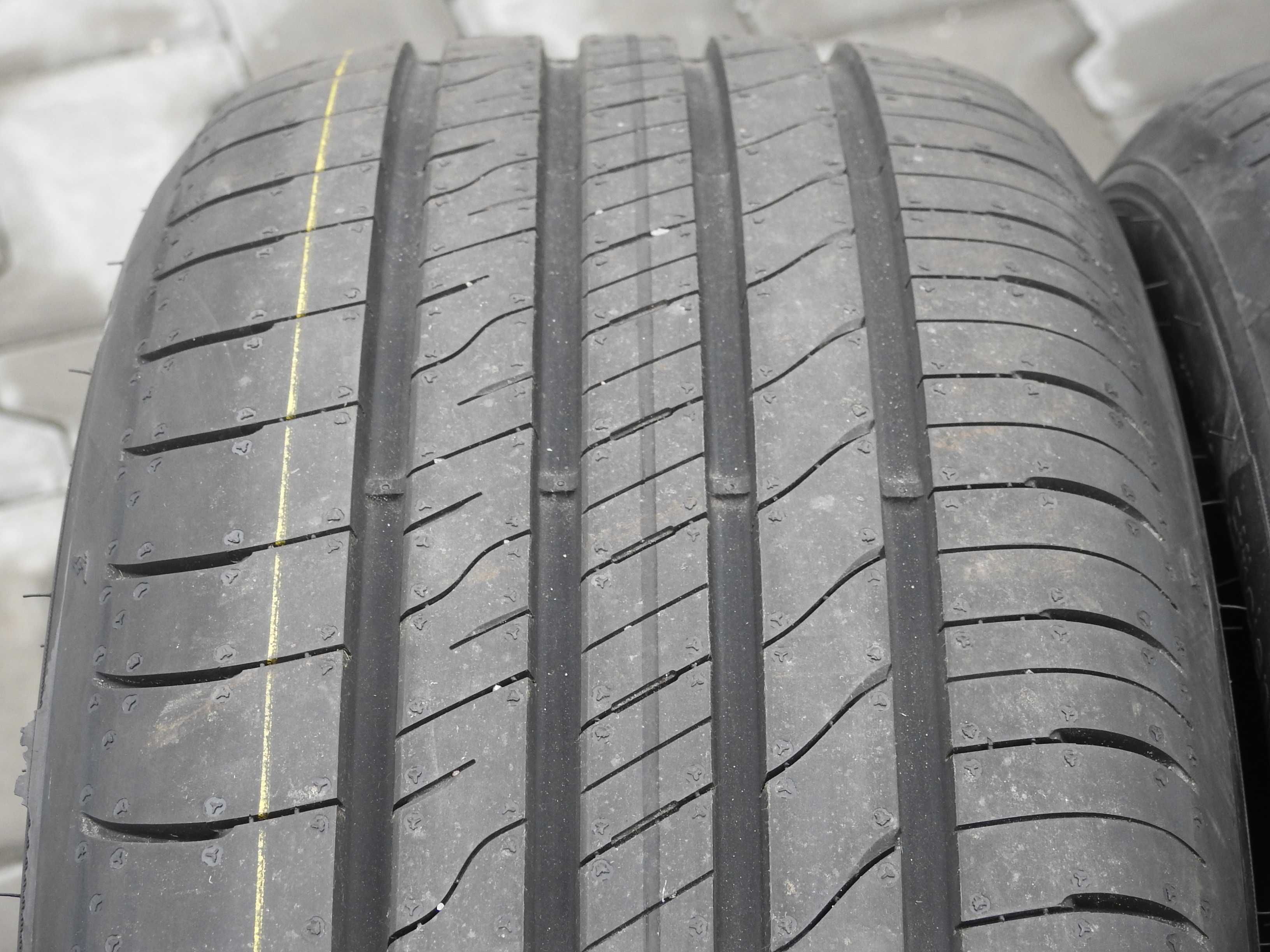 4x Goodyear EfficientGrip Performance 2 205/50R17 93V XL - NOWE 24 rok