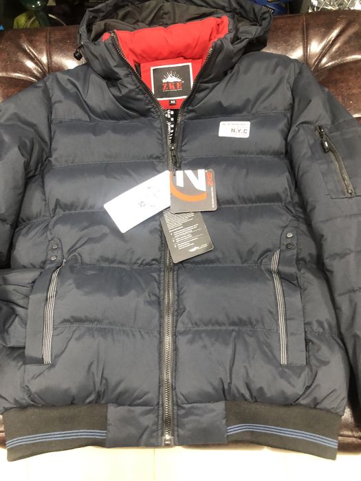 Чоловіча зимова куртка.