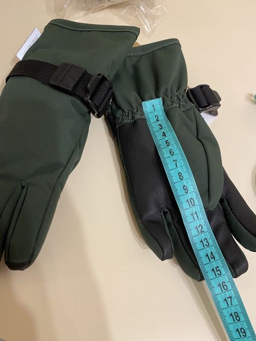 Рукавички Reima, дуже теплі, водонепроникні, до -20 С (на 3-5 років)