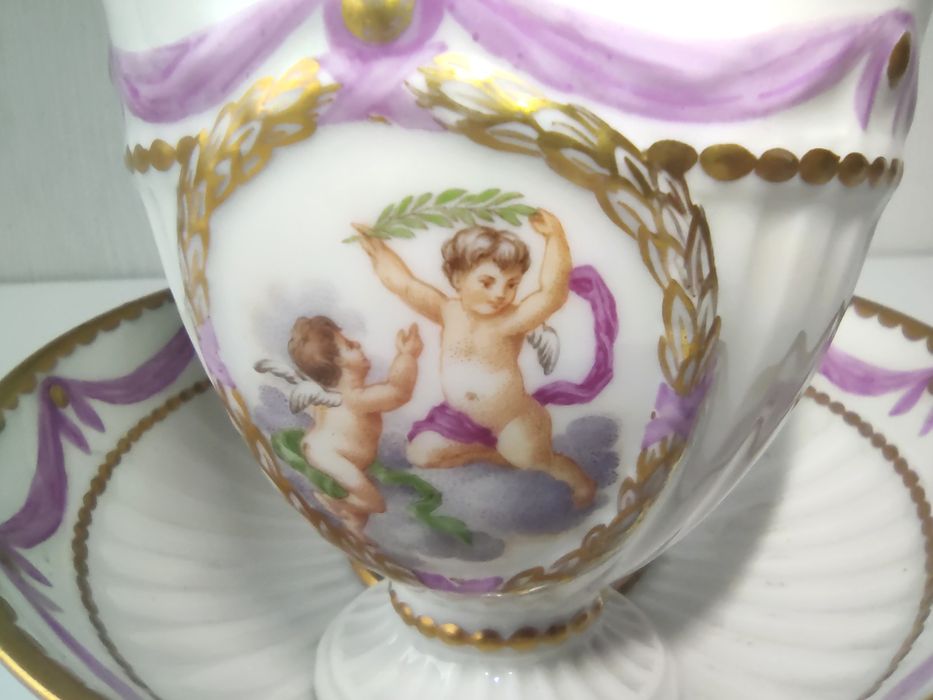 XVIII w Kpm Berlin Ludwik XVI  Flizana do kawy, spodek