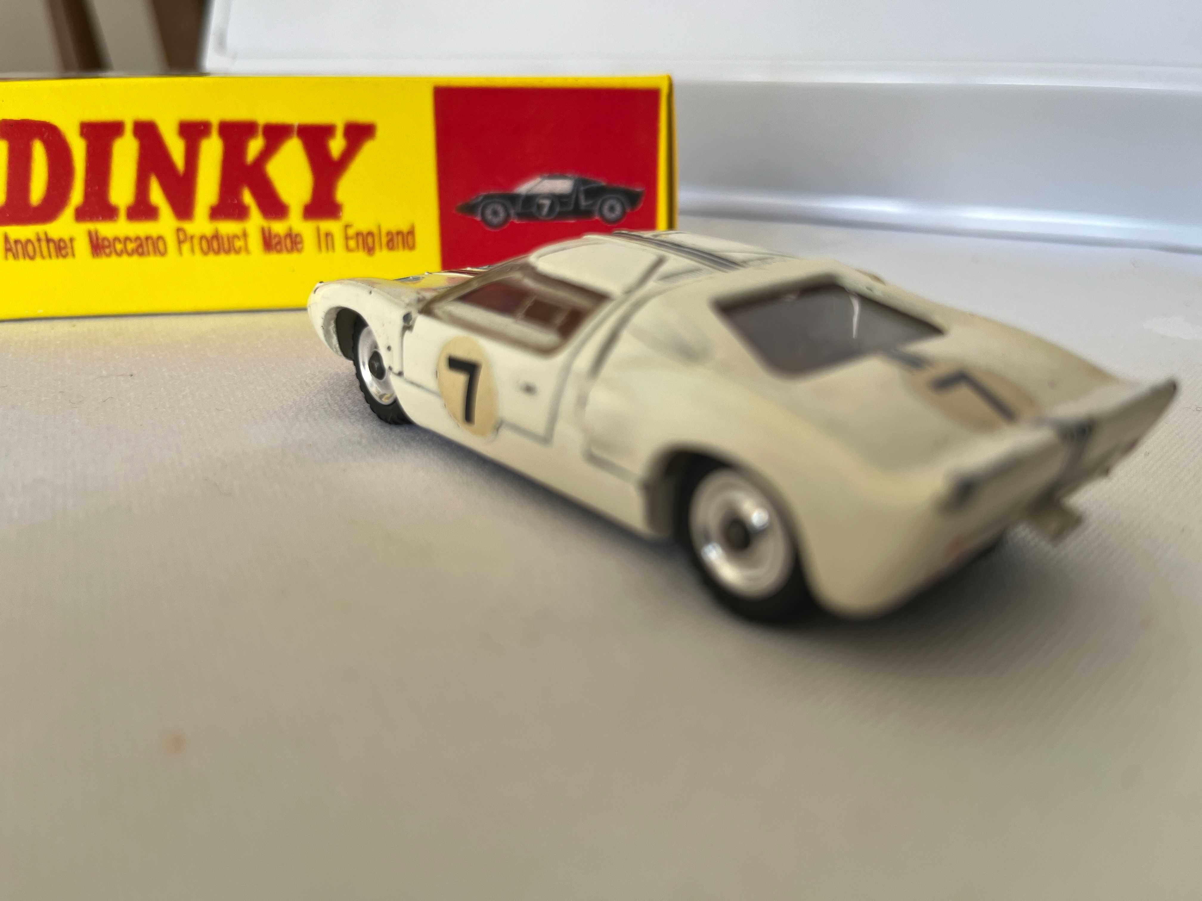 215 Dinky Toys – Ford GT Racing Car (plastic headlights RARO) - 1/43
