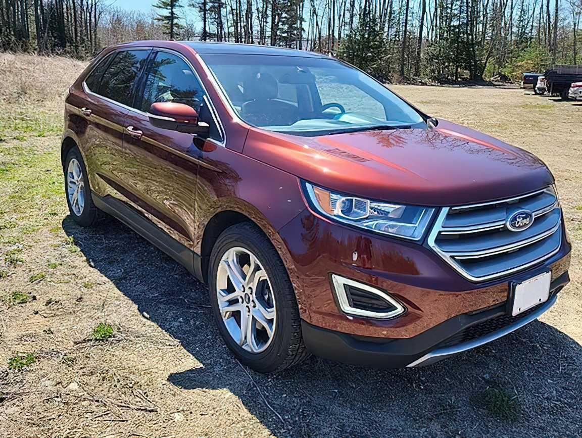2015 Ford Edge Red