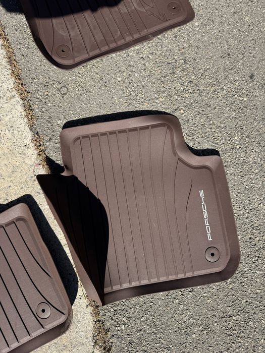 Оригінальні резинові коврики Porsche Cayenne 2019-2025