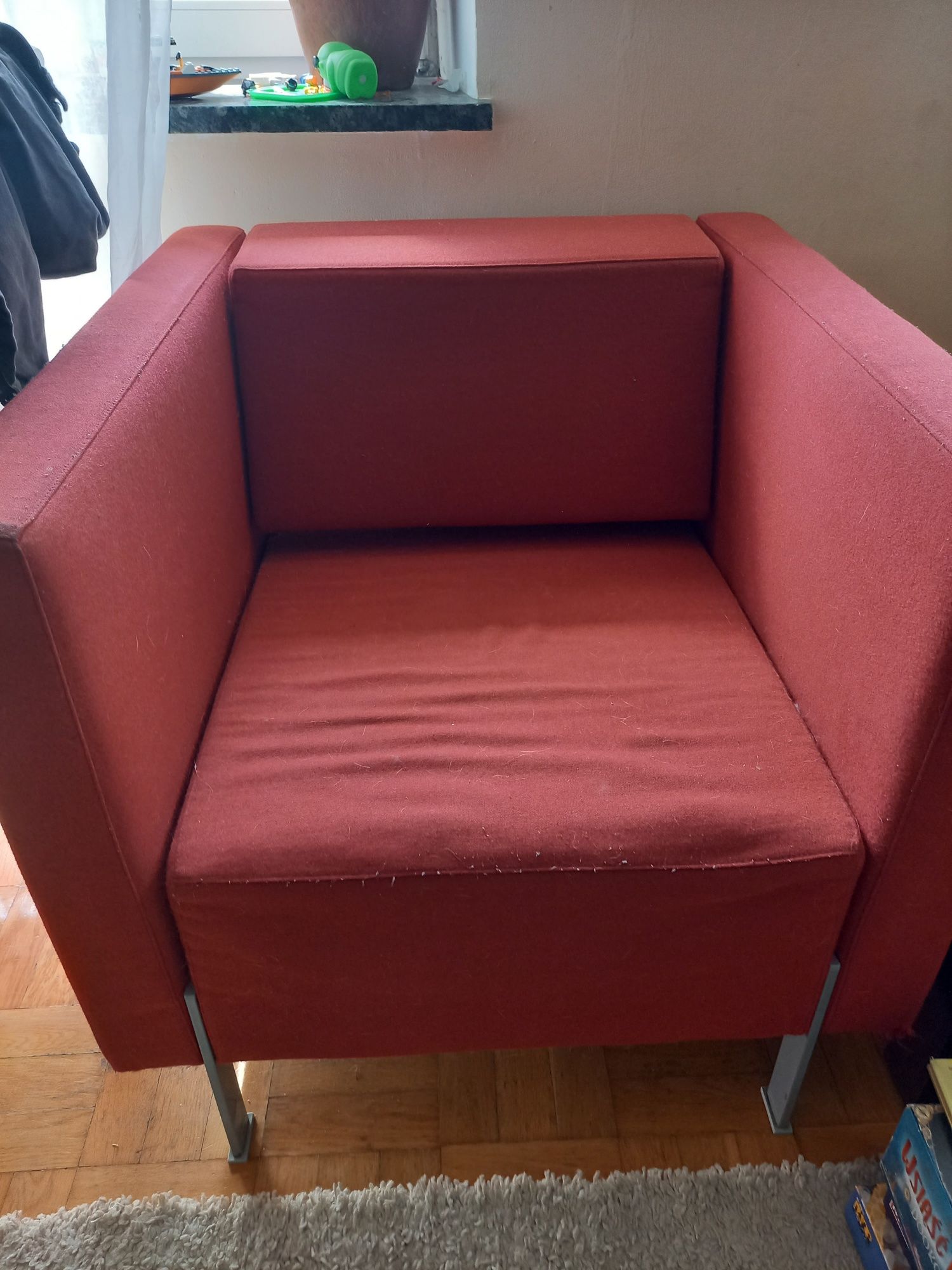 Dwa Fotele czerwone
