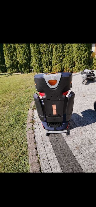 Fotelik samochodowy CHICCO od 15-36 kg