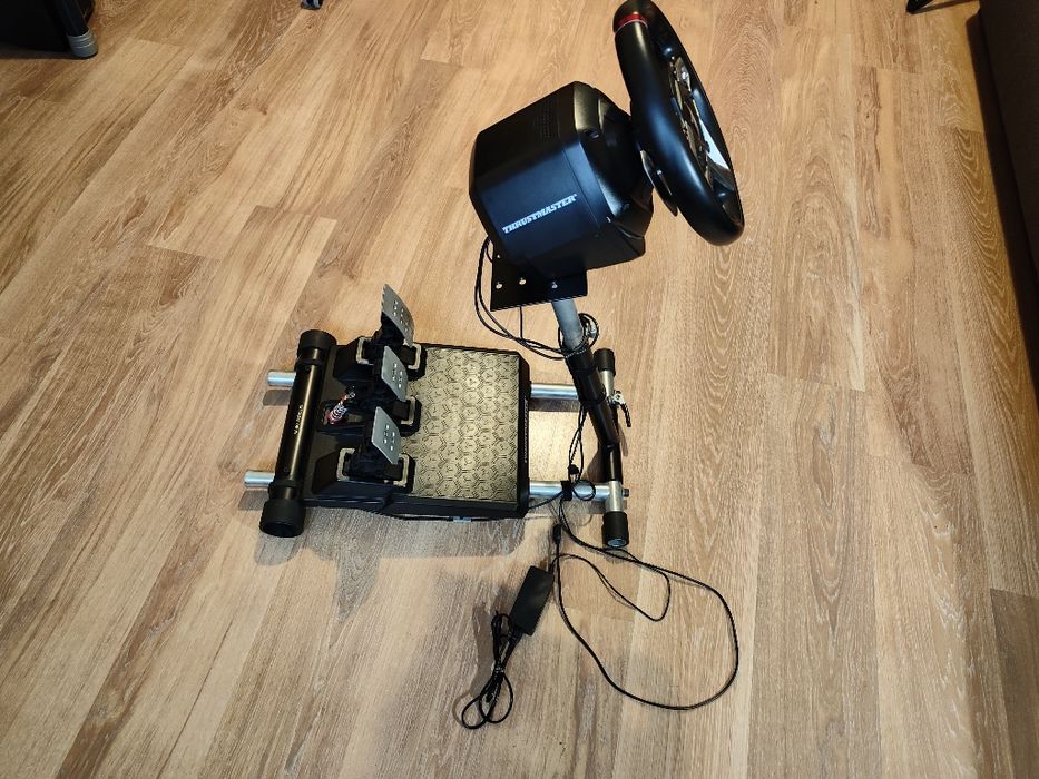 Kierownica Thrust master T248 PS4 / PS5 / PC + stojak Wheel Stand Pro