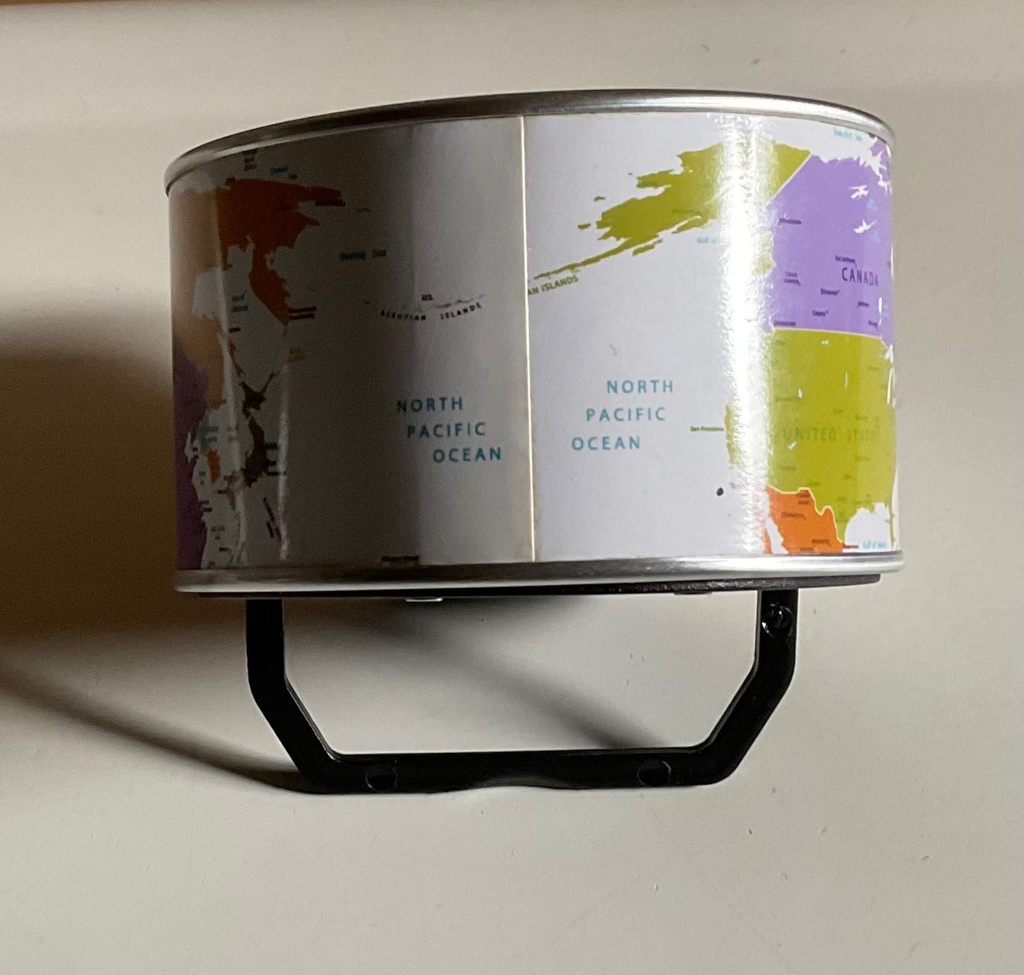 Magnetyczny ZEGAR na lodówkę lub biurko na zegarze jest mapa swiata